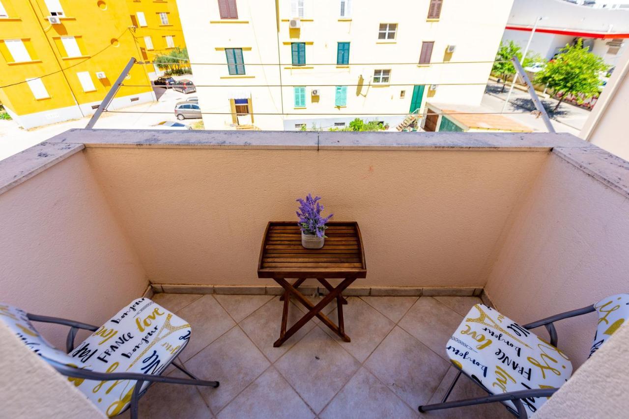 Vale Apartment With Balcony 자다르 외부 사진
