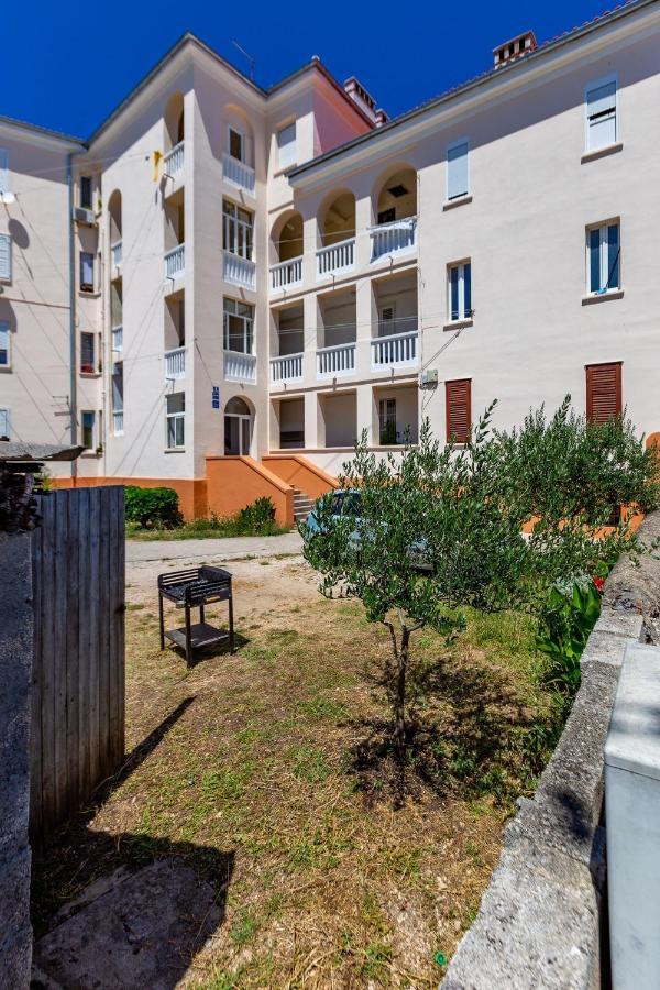 Vale Apartment With Balcony 자다르 외부 사진